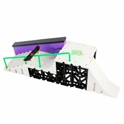 Tech Deck Nyjah Hustion Skatepark 8 Tech Deck Nyjah Hustion Skatepark -LOL Surprise winkel 0778988332221 3