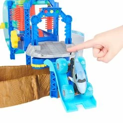 Monster Jam Power Wash Playset 6 Monster Jam Power Wash Playset -LOL Surprise winkel 0778988366332 5