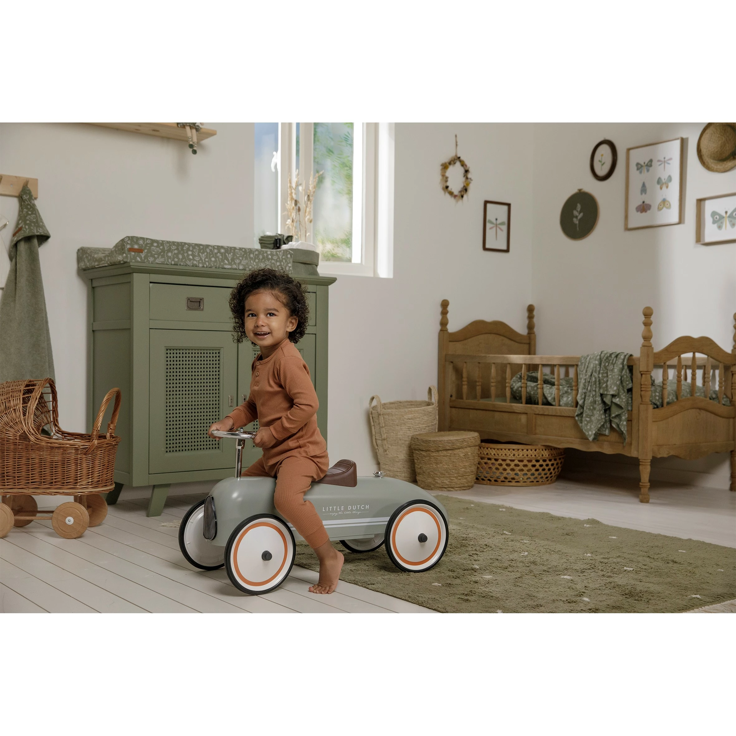 Little Dutch Retro Loopauto 6 Little Dutch Retro Loopauto - Afbeelding 4